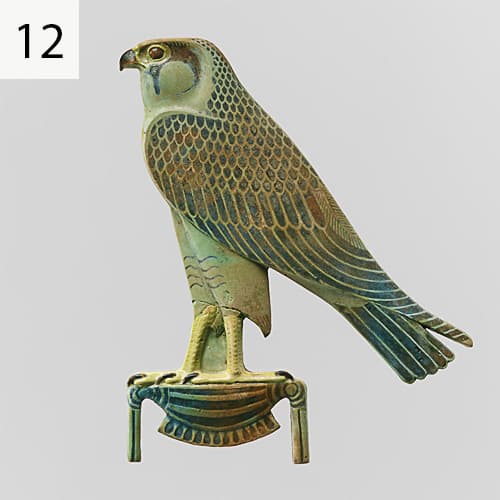 آویز زینتی با نماد شاهین (هوروس)- مصر