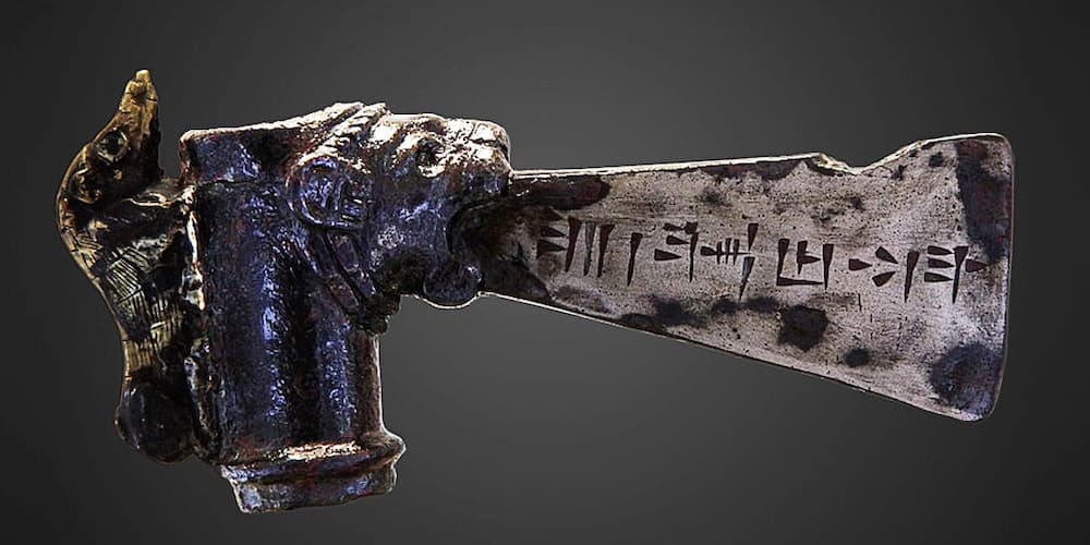 نماد شیر در آثار هنری ایران باستان