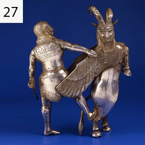 مجسمه نقره پهلوانی در حال نبرد با موجود ترکیبی گوپت- کلماکره
