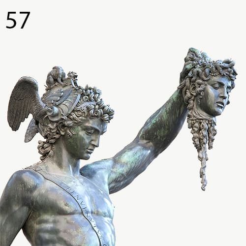 مجسمه سر بریده مدوسا در دست پرسیوس- یونان